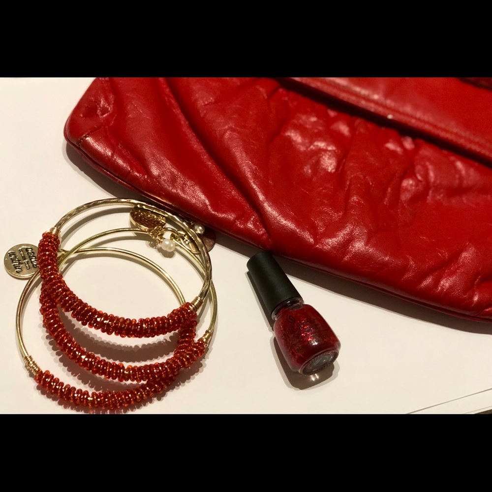 Red bangle. Handmade. Jewelry. - Picture 2 of 7